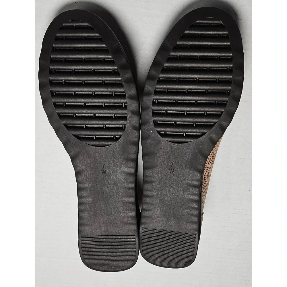 Vaneli Sport Donia Taupe E Printed Leather Ballet Wedge Pumps Women's 7Wide NEW‎